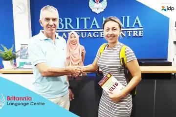 طالبة دولية في معهد بريتانيا للغة الإنجليزية في ماليزيا – Britannia Language Centre