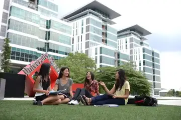 جامعة تايلور Taylor’s