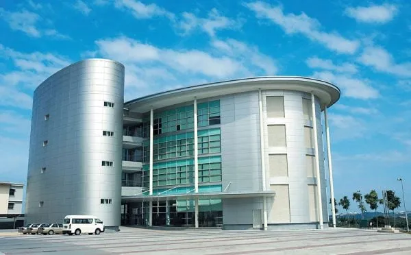 جامعة الملتميديا MMU ماليزيا 2026 – القبول والتخصصات والرسوم الدراسية للطلاب الدوليين