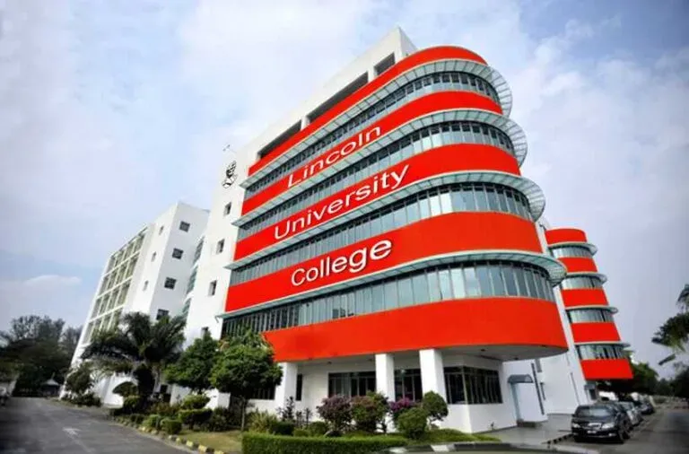جامعة لينكولن ماليزيا Lincoln University College – القبول والتخصصات 2026